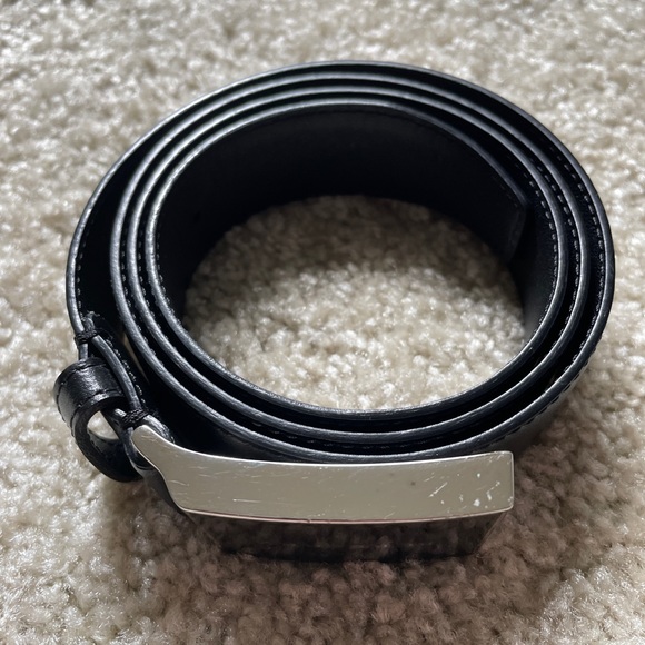Burberry black leather authentic mens belt - Picture 3 of 3